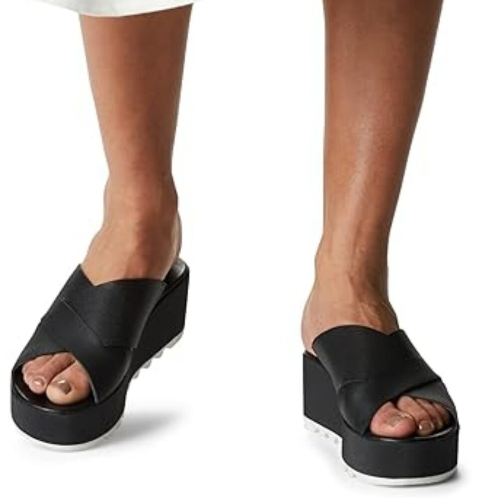 Sorel Cameron Flatform Mule in Black/White Size 7